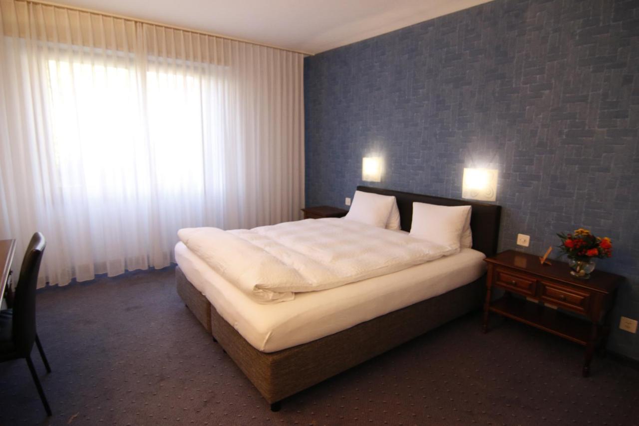 Hotel Eremitage อาร์เลสไฮม์ ภายนอก รูปภาพ