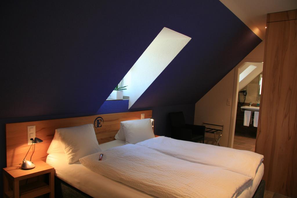 Hotel Eremitage อาร์เลสไฮม์ ภายนอก รูปภาพ