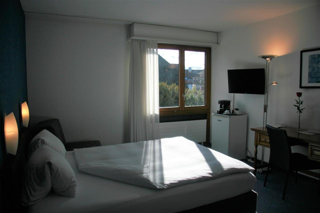 Hotel Eremitage อาร์เลสไฮม์ ภายนอก รูปภาพ
